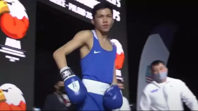 Санжар Тәшкенбайдың АЧ-де өзбек боксшыны таза жеңген видеосы