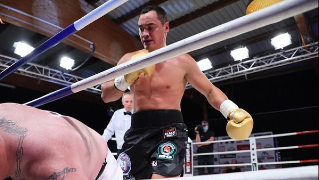 Ауыр салмақтағы қазақстандық нокаутшының WBC титулы үшін айқасына тікелей трансляция