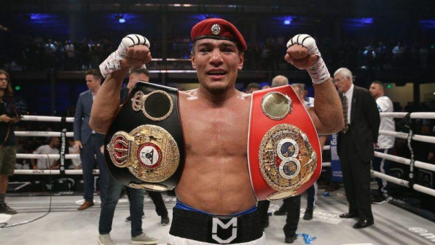 Олимпиадада қазақ боксшыны жеңген өзбекстандық кәсіпқойда чемпиондық белбеулерін қорғап қалды