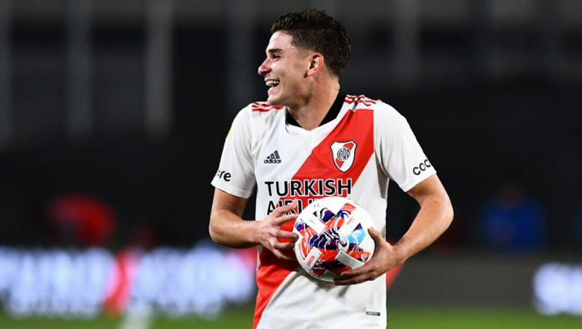 "Барселона" Аргентина чемпионатының ең мықты бомбардиріне көз тігіп отыр