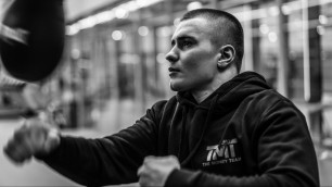 Жеңіліс көрмеген. 23 жастағы боксшы титулды айқастан кейін карьерасын аяқтады