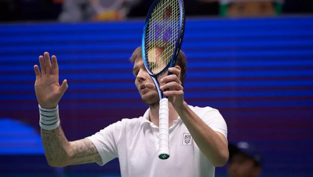 Александр Бублик Australian Open турнирінің екінші айналымында ірі есеппен жеңілді