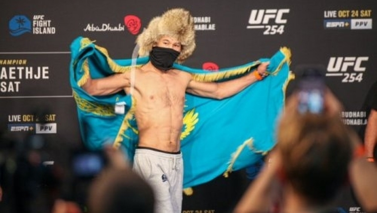 Шавкат Рахмоновтың UFC-дегі жеңісі үшін қанша сыйақы алғаны айтылды