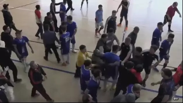 Теміртауда Наурыздағы футзал турнирі жаппай төбелеспен бітті