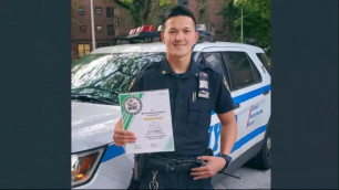 Нью-Йорктегі қазақ боксшы-полицей отбасын көрсетті