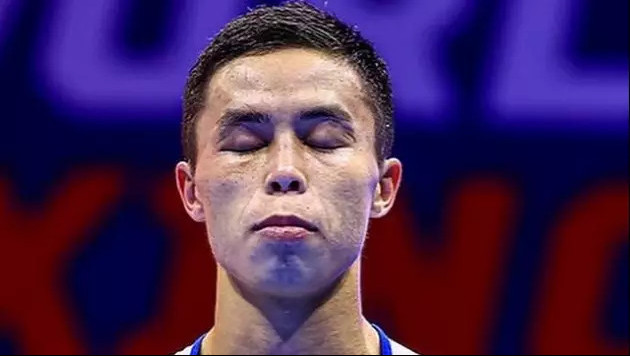 Сәкен Бибосынов Азия чемпионатының алғашқы айқасында жеңіске жетті