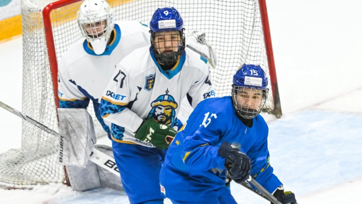 Венгриядағы ӘЧ алдында қазақстандық жас хоккейшілер жарыс қожайындарын ұтты