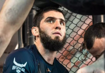 ©instagram.com/islam_makhachev