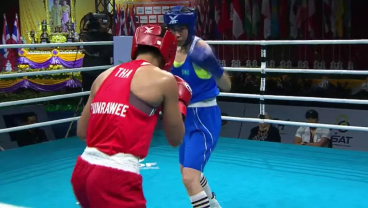 Қазақстан құрамасы Таиландта бір боксшыға "кеміді"