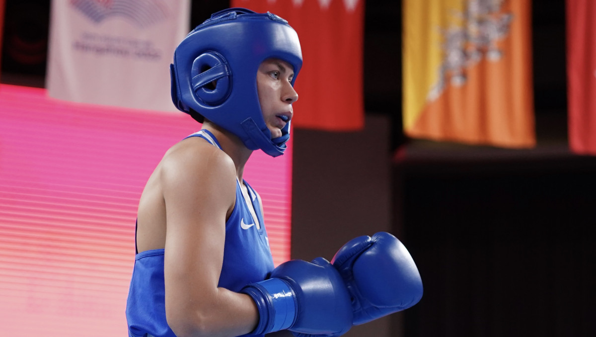 Қазақстандық боксшы әлем чемпионымен айқаста сенсация жасады