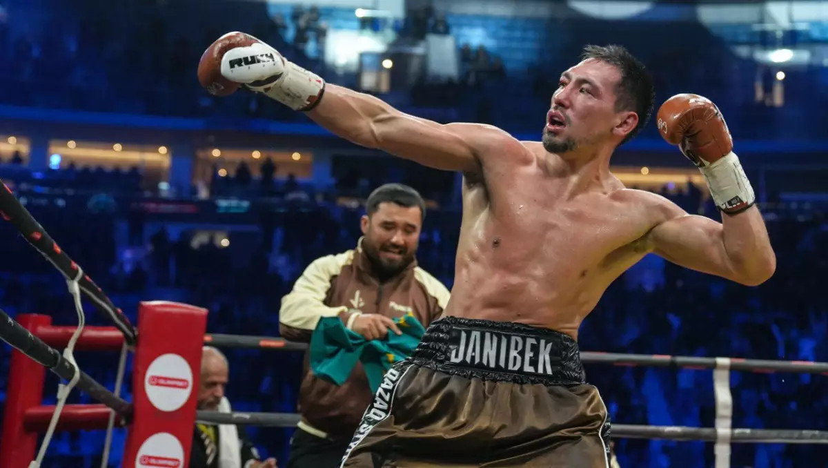 Жәнібек Әлімханұлы әлем чемпионын "жер қылды"