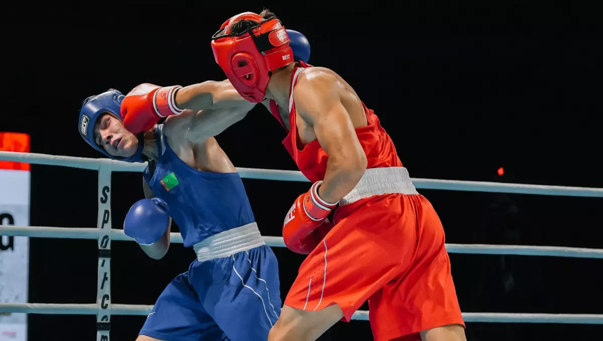 Қазақ боксшы АЧ-де қарсыласының мұрнын бұзды
