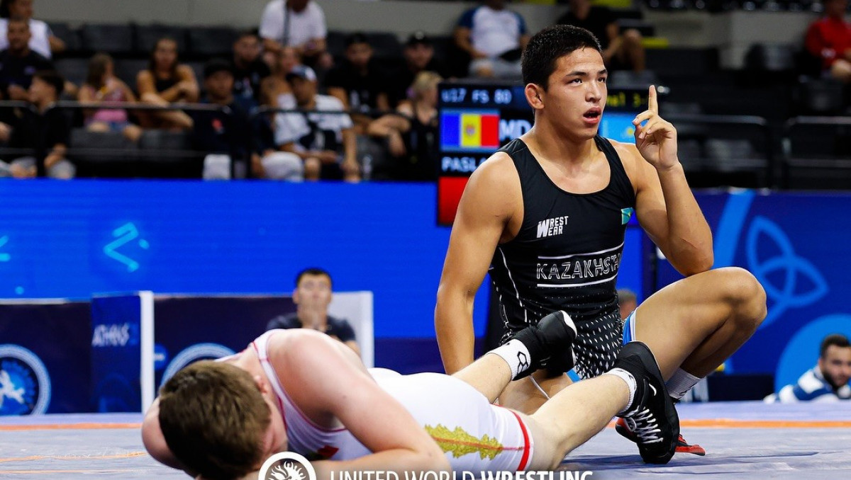 Қазақстандық жас балуандар ӘЧ-де командалық есепте үшінші орын алды