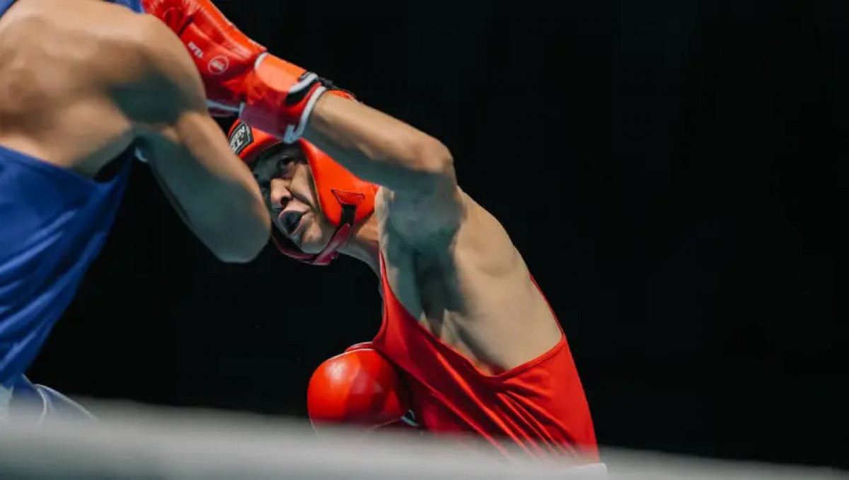 Қазақ боксшы АЧ-де ринг қожайынын есеңгірете сабады