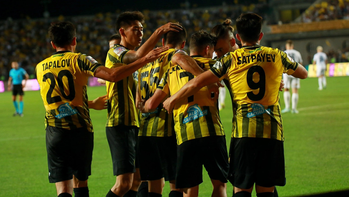 "Бірінші матчта-ақ талқандау керек". "Селтик" жанкүйерлері "Қайратпен" матч туралы не айтып жатыр?