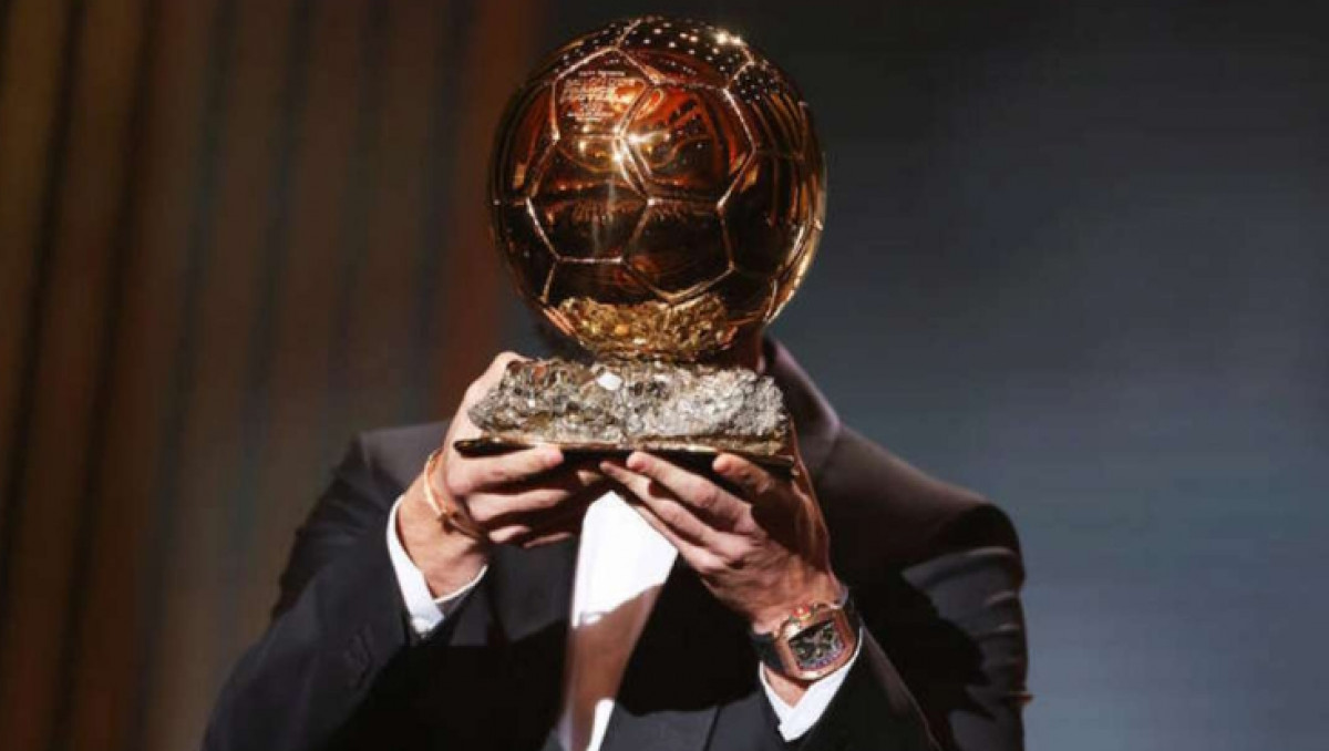 "Алтын допты" алатын қазақ футболшының есімі аталды