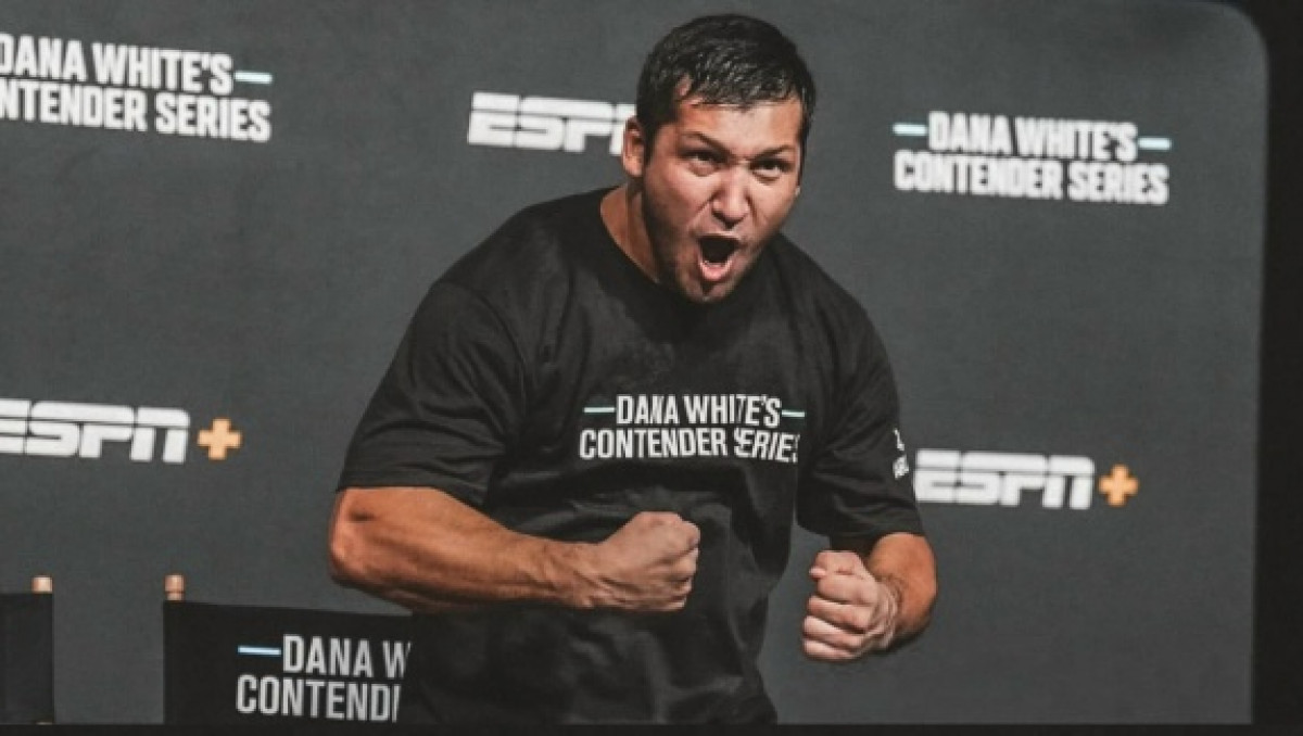 Дияр Нұрғажай UFC-дегі қырғыздың "албымен" айқас алдында таразыға тұрды