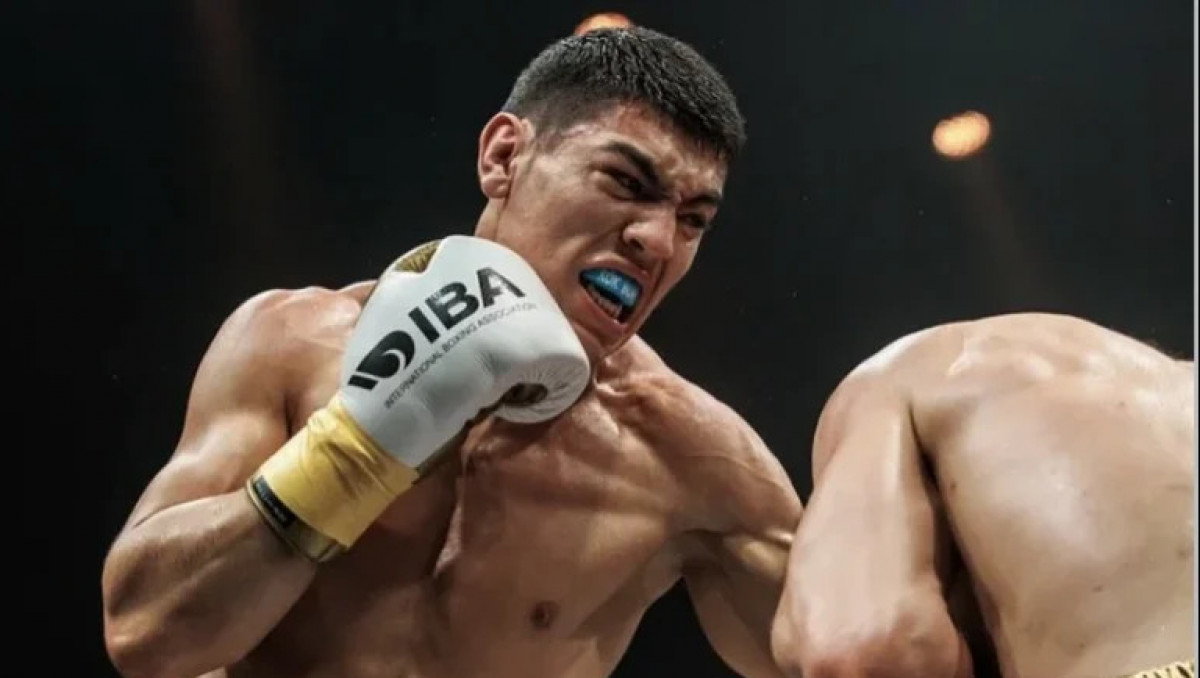 Қазақстандық боксшы өзбек қарсыласын екінші раундта нокаутпен жеңді