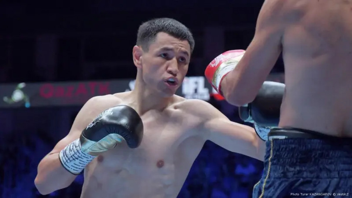 КСРО-дан келген жетілген, маскүнем орыс аналарының есектерінің суреттері