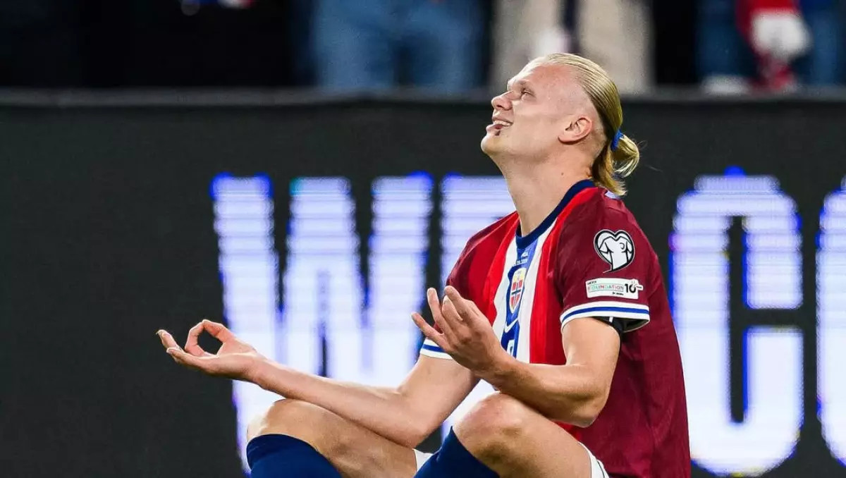 Гвардиоламен керісіп қалған Холанд "МанСитиден" кеткелі жатыр