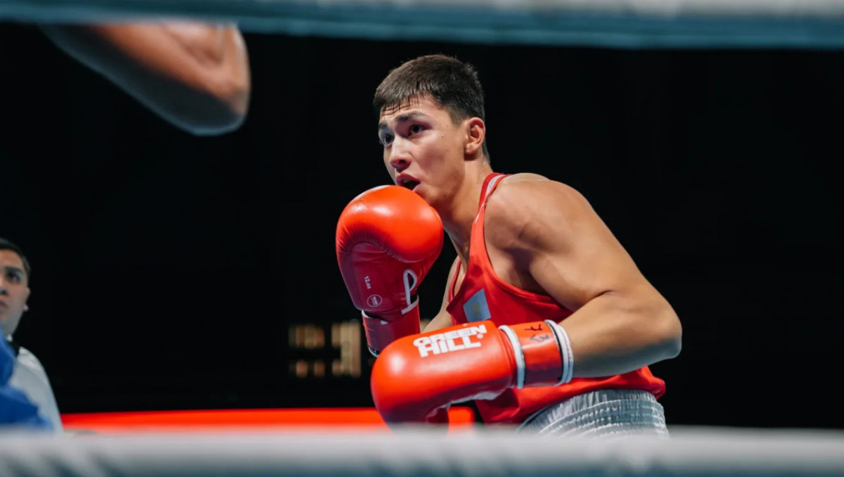 Аяқтан шалу ма? Қазақ боксшыны финалда төрешілер сүріндірді