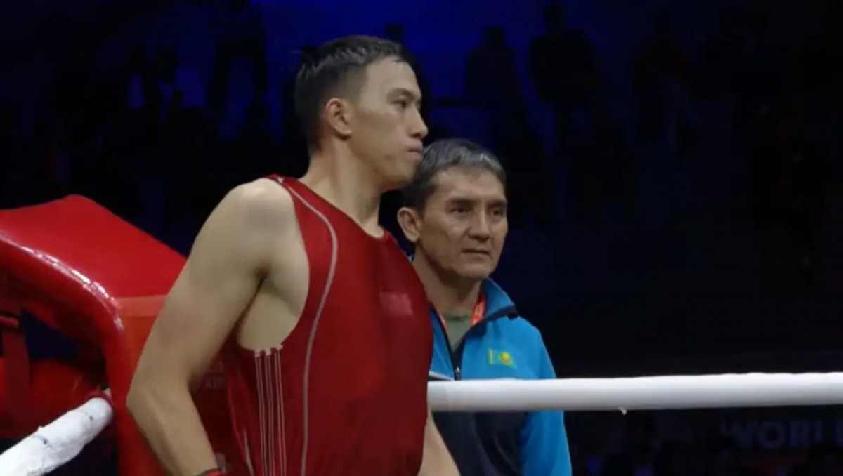 Қазақ боксшы финалда өзбек қарсыласын таза жеңіп жалғыз алтынды алды