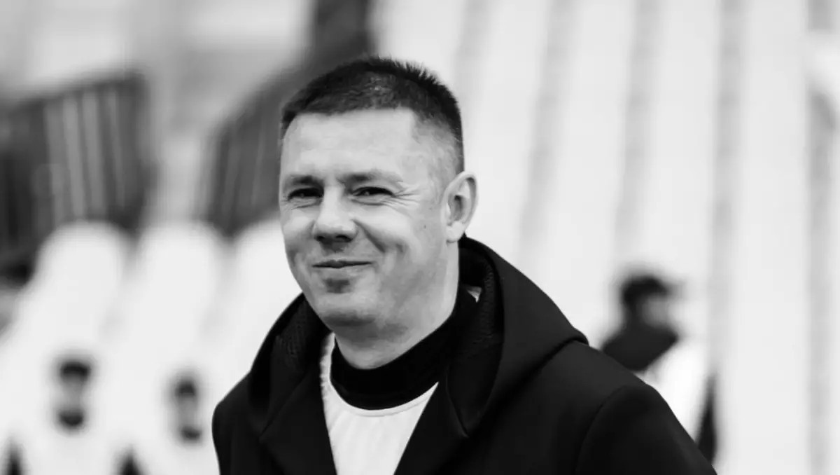 "Қайратты" жаттықтырған белгілі бапкер көз жұмды