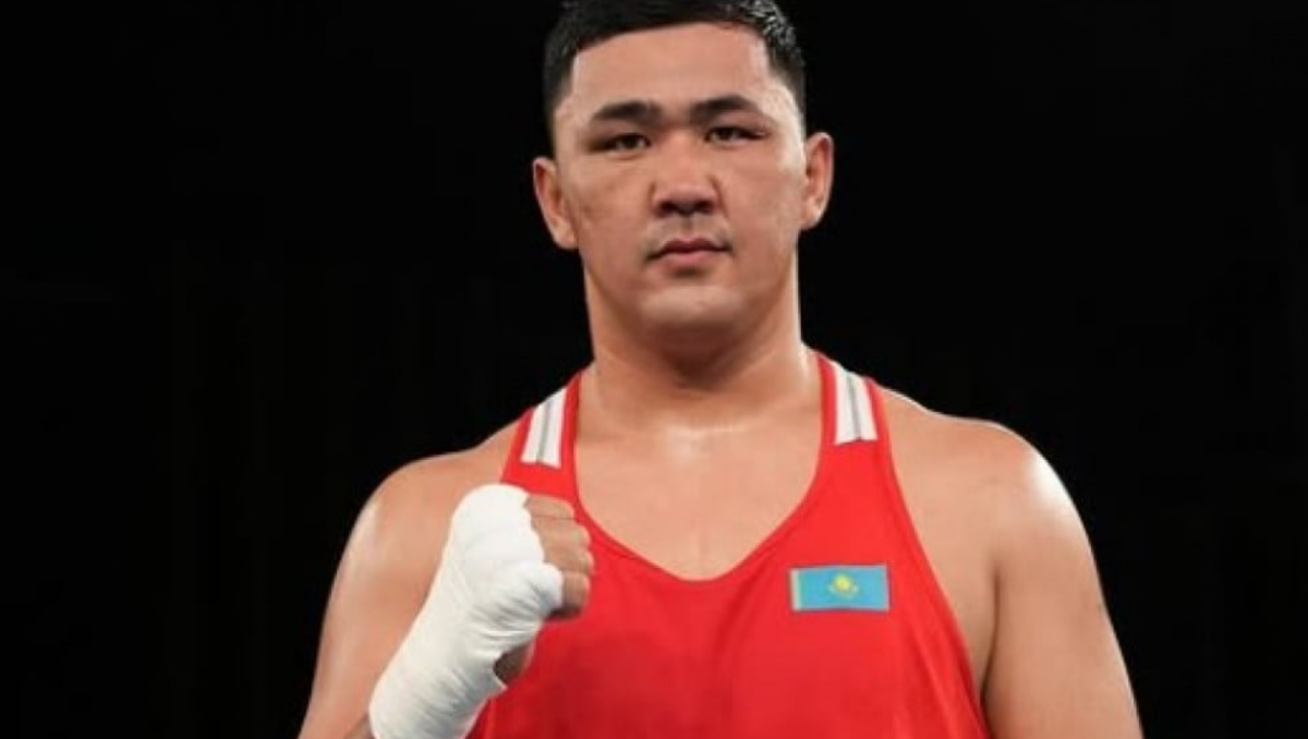 Аса ауыр салмқатағы қазақ пен ирандықтың айқасындағы жеңімпазды төрешілер таңдады