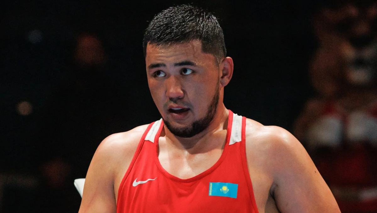 Ауыр салмақтағы қазақстандықтың ӘЧ-дегі айқасы 5:0 есебімен бітті