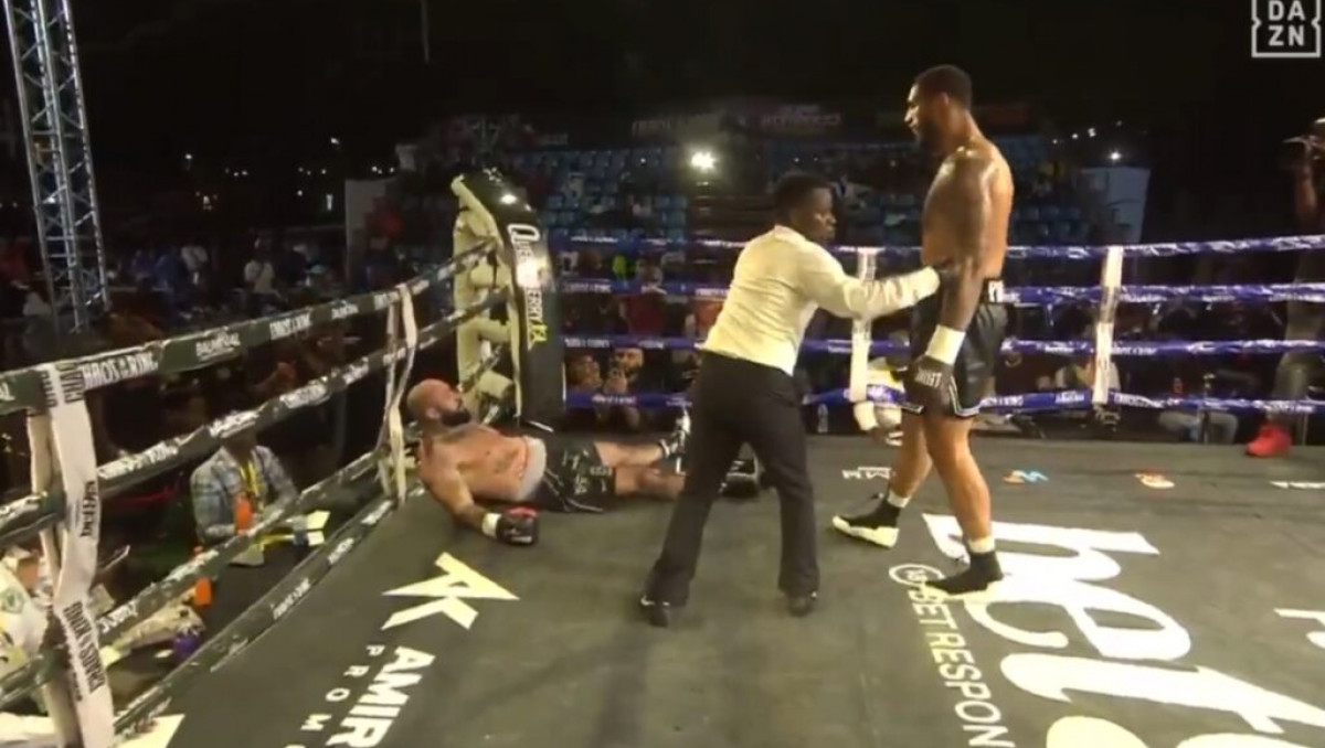 Ауыр салмақта Олимпиада чемпионының айқасы бірінші раундта нокатупен бітті