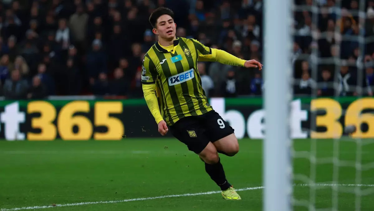 "Алтын доп" иегерінен де асып түскен Дастан Сәтбаев рейтингте көш бастады