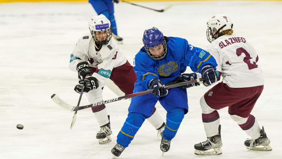 Қазақстанның жас хоккейшілер ӘЧ-дегі екінші матчінде де жеңіске жетті