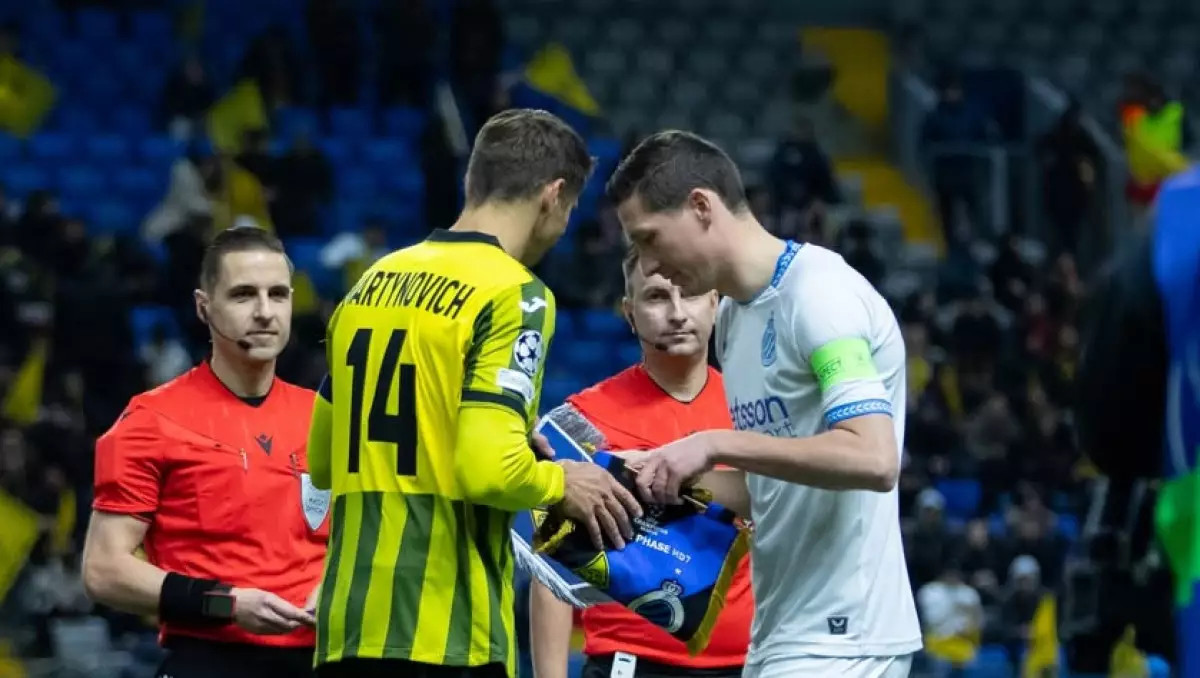 Астанада Борат болып киінген "Брюгге" жанкүйерлерін полиция қамап тастады