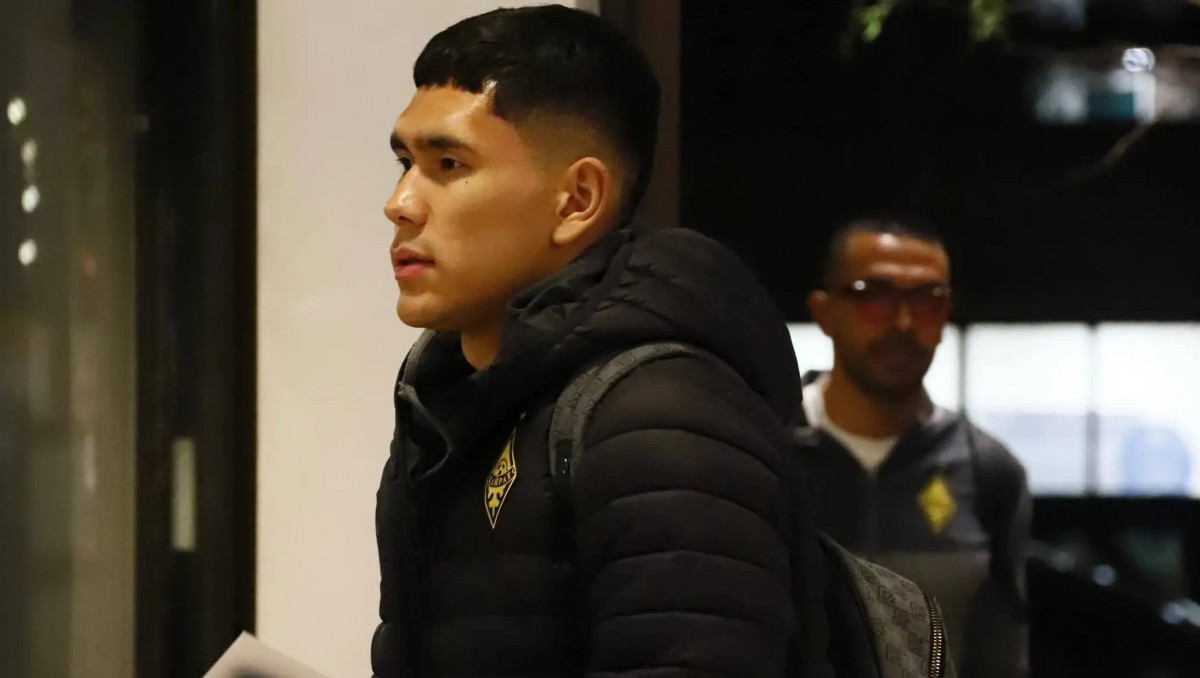 "Арсеналмен" матчқа кеткен "Қайрат" Лондонға жетті