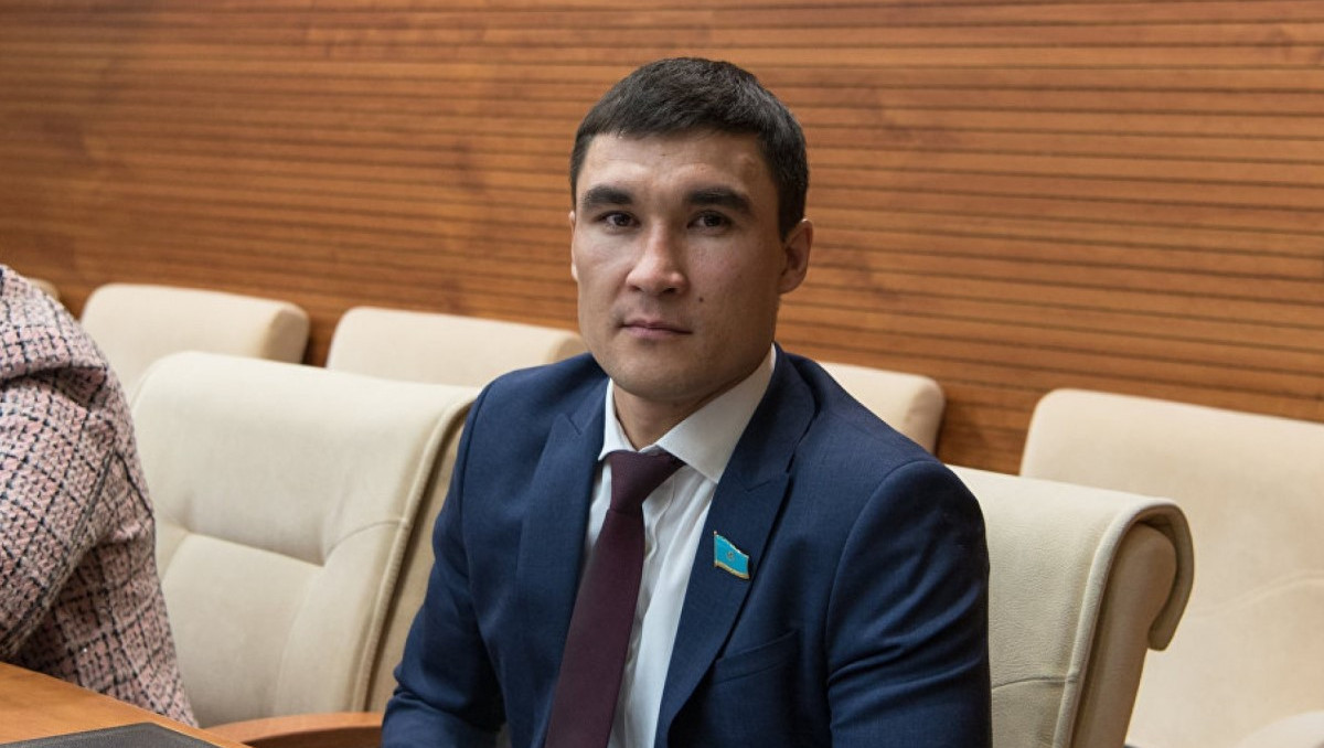 Сәпиев пен орынбасары арасындағы жанжалға қатысты шешім шықты