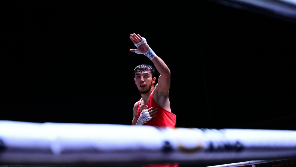 Төрешілер тағы бір қазақ боксшыны кіші ӘЧ-ден "шығарып тастады"