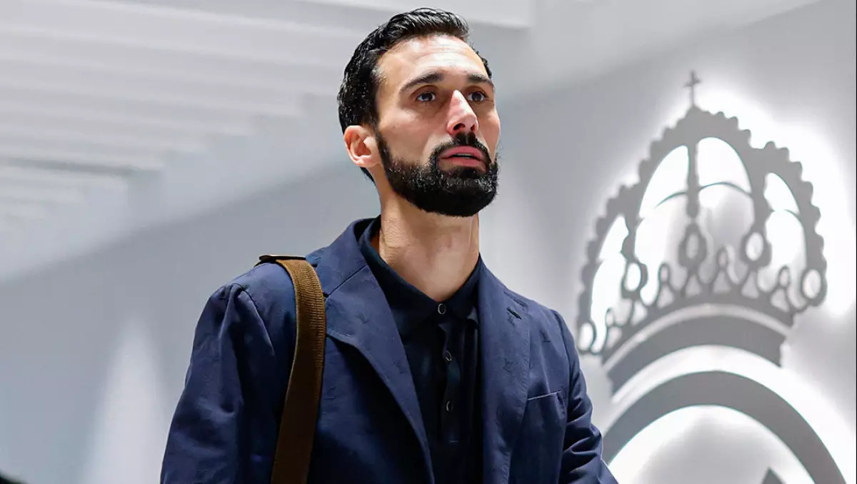 Зидан мен Анчелоттидің қолынан да келмеген: Арбелоа "Реалдың" ЧЛ-дегі жаңа тарихын жасады