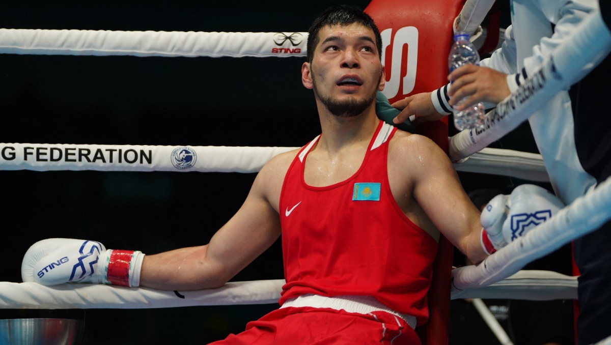 Нұрбек Оралбайдың АЧ финалы үшін айқасы нокдаун және ескертумен бітті