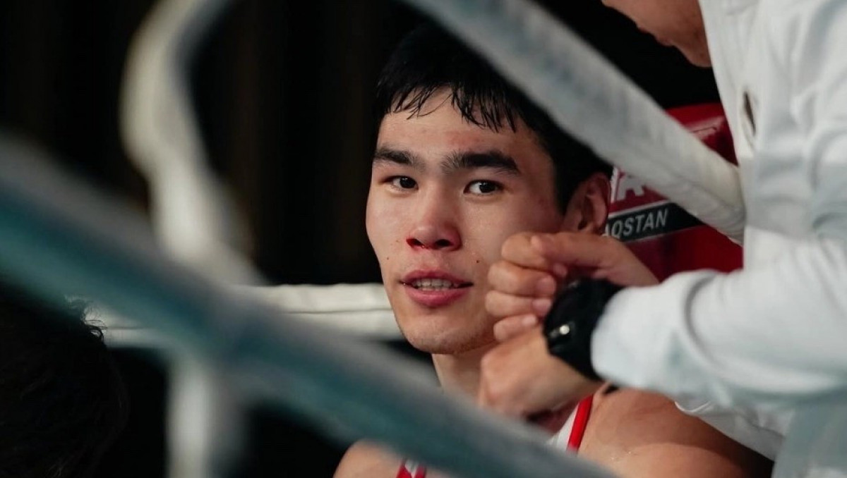 "Әр нокдаун үшін 100 доллар". Бапкері қазақ боксшыны жеңіске өз қалтасынан ынталандырып жатыр