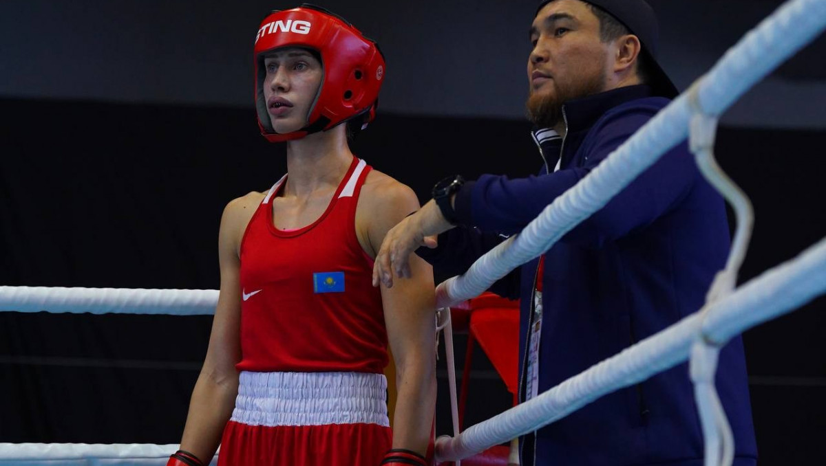 Қазақстандық боксшы қыз қарсыласын техникалық нокаутпен жеңіп шықты