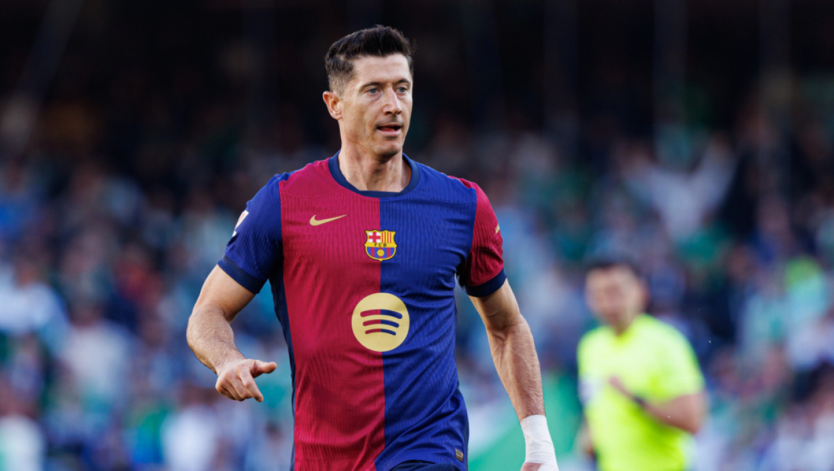 Ағылшындық танымал клуб Левандовскиді алғысы келеді