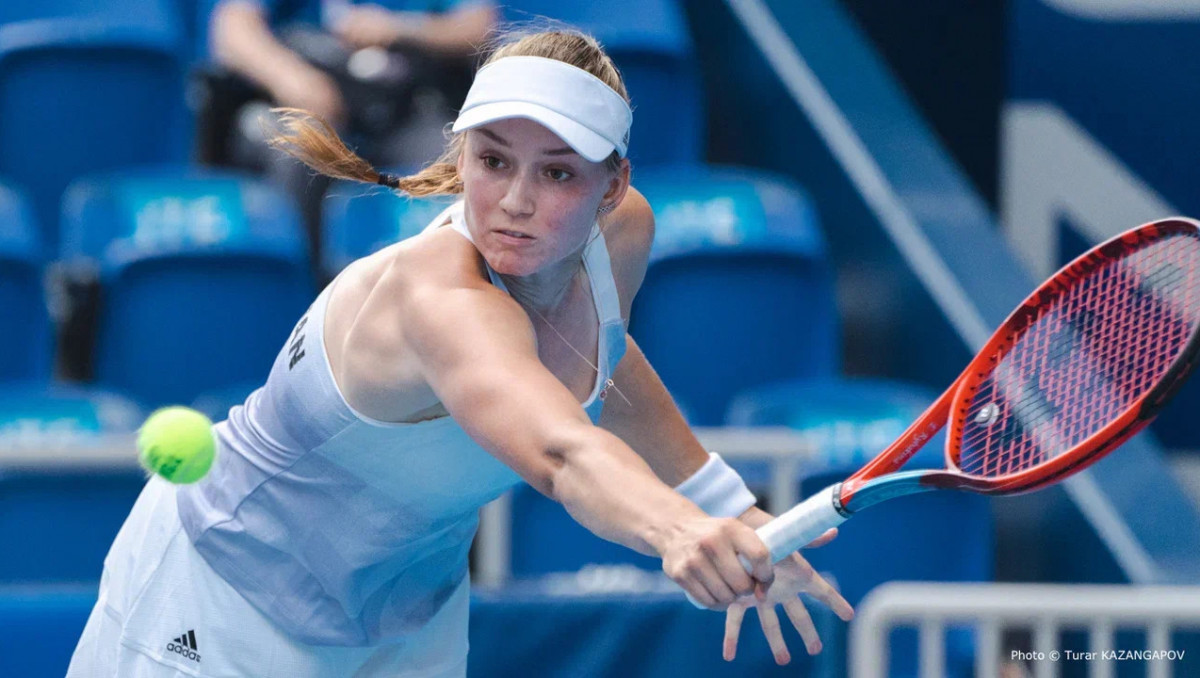 Елена Рыбакина екі жарым сағатқа созылған ойында камбэк жасады