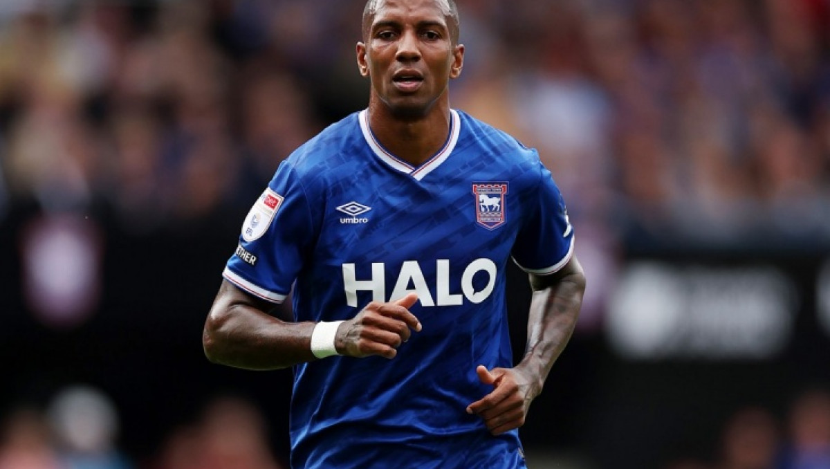 Танымал футболшы 40 жасында мансабын аяқтайтын болды