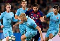 Ондржей Кудела (оң жақта). Сурет: fcbarcelona.com