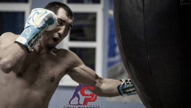 Үш титулы бар жеңілмеген қазақ боксшы WBA рейтингінде бірінші орынға жақындады