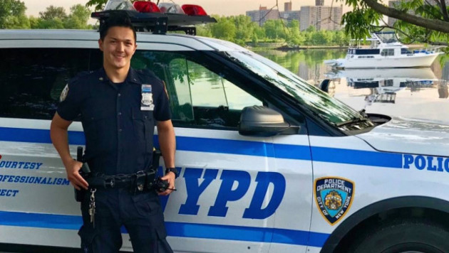 Нью-Йорктегі қазақ полицей Димаш Ниязов АҚШ-тағы жаппай тәртіпсіздік туралы ойын айтты