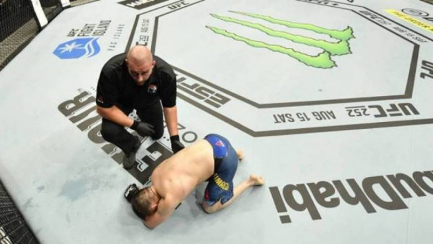 UFC-дегі өзбек файтер Жұмағұловтың жекпе-жегіне қатысты өз шешімін айтты 