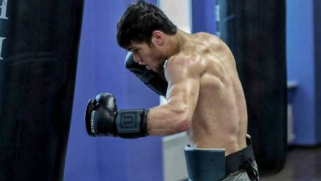Қазақстандық боксшы Әли Ахмедов WBС жастар арасындағы белбеуді жеңіп алды