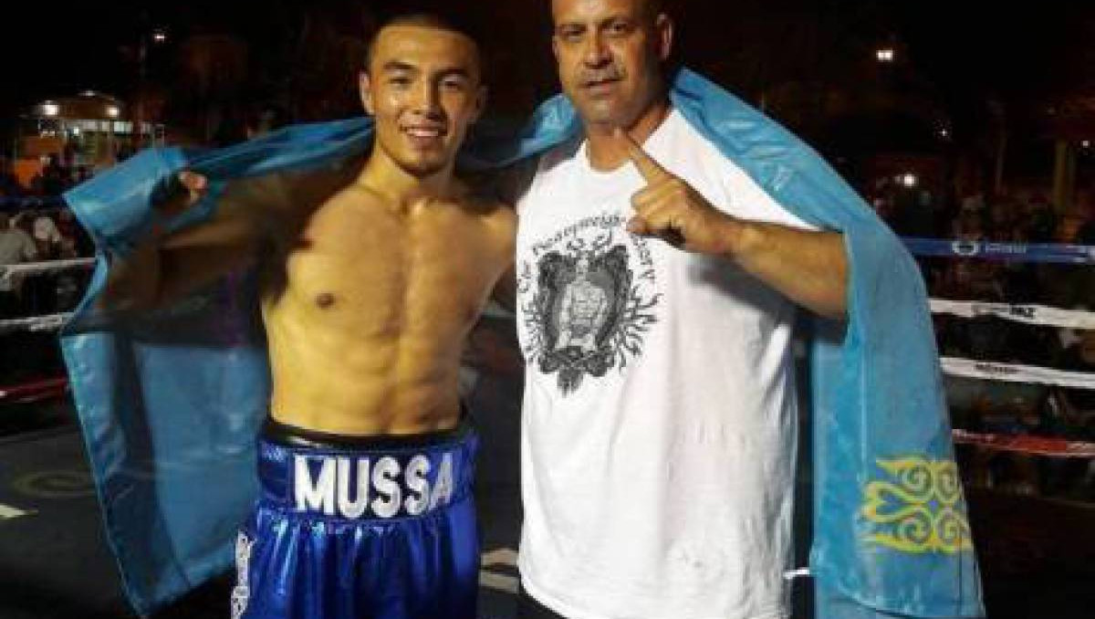 Тұрсынғалиев келесі жылы өз салмағында көш бастап, IBF белбеуін жеңіп алғысы келетінін айтып берді