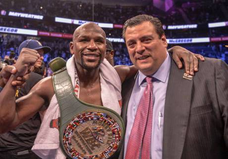 Мейвезер және Сулейман. Сурет: World Boxing News